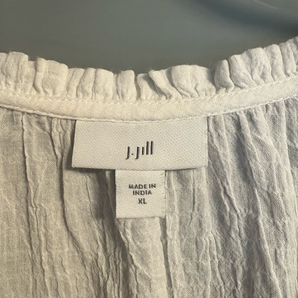 J. Jill White Embroidered Blouse - Picture 2 of 7
